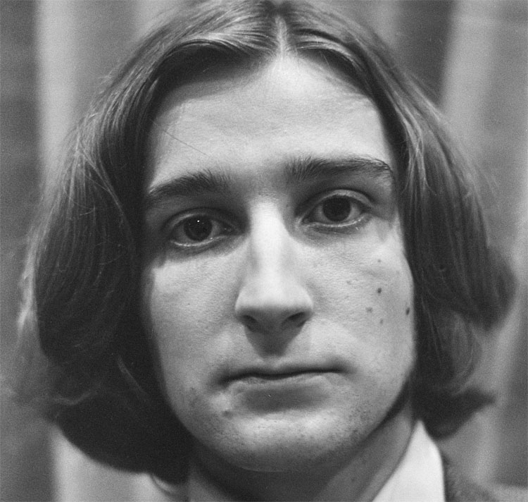 Wim T. Schippers in 1968. © Pieter Jongerhuis / Anefo