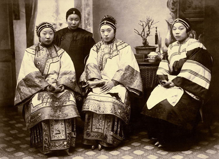 Chinese vrouwen in 1880.